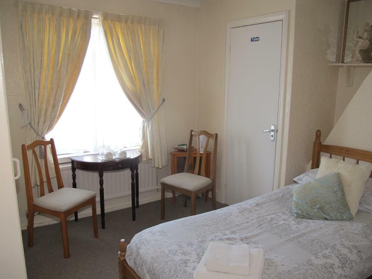 St Martins Guest House Dover Bagian luar foto